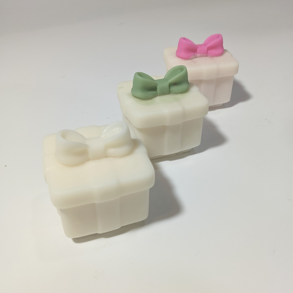 Bow Gift Mould for diy concrete, jesmonite, resin and candle handmade decor