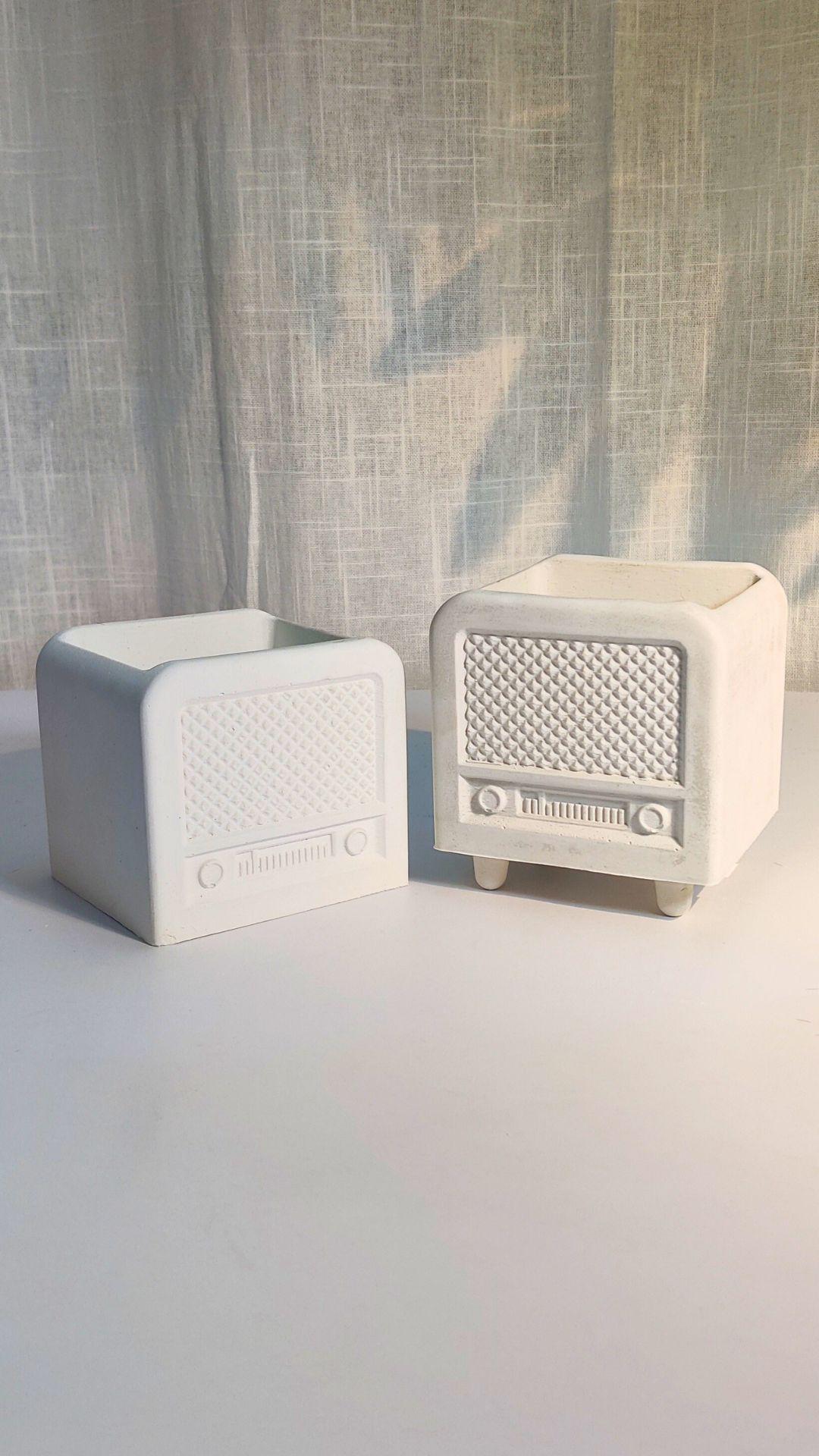 Radio Jar Mold